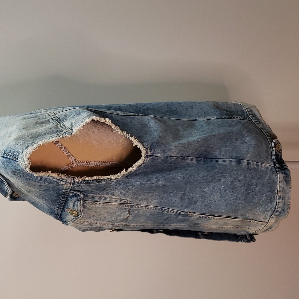 Zara size small denim Vest. F8 - Picture 3 of 9